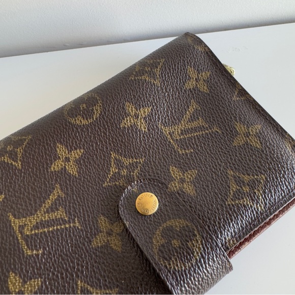 LOUIS VUITTON Monogram Viennois Wallet in Brown - Picture 3 of 9